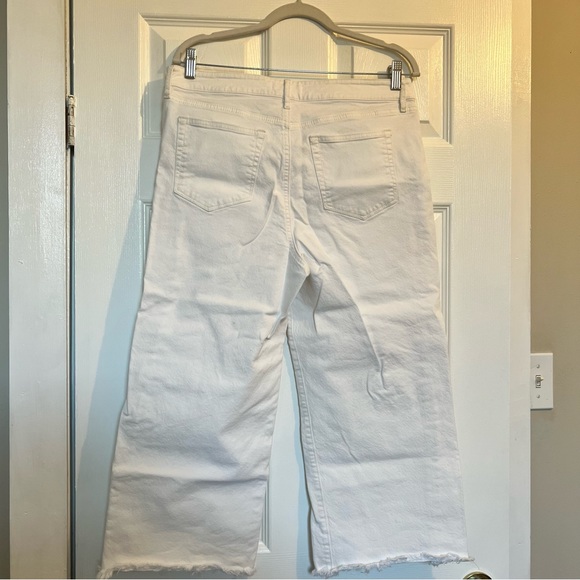 LOFT Wide leg white cropped jeans - Picture 3 of 5
